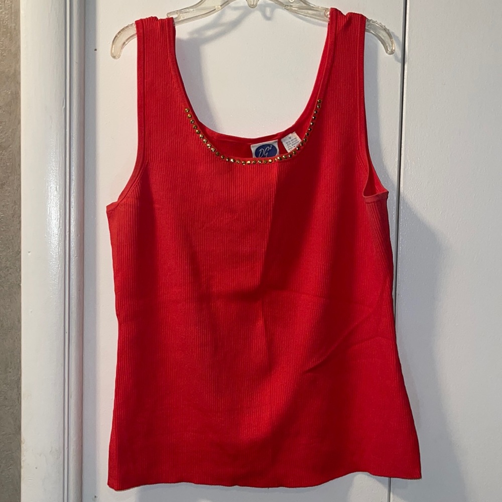 DG2 sleeveles tank top
